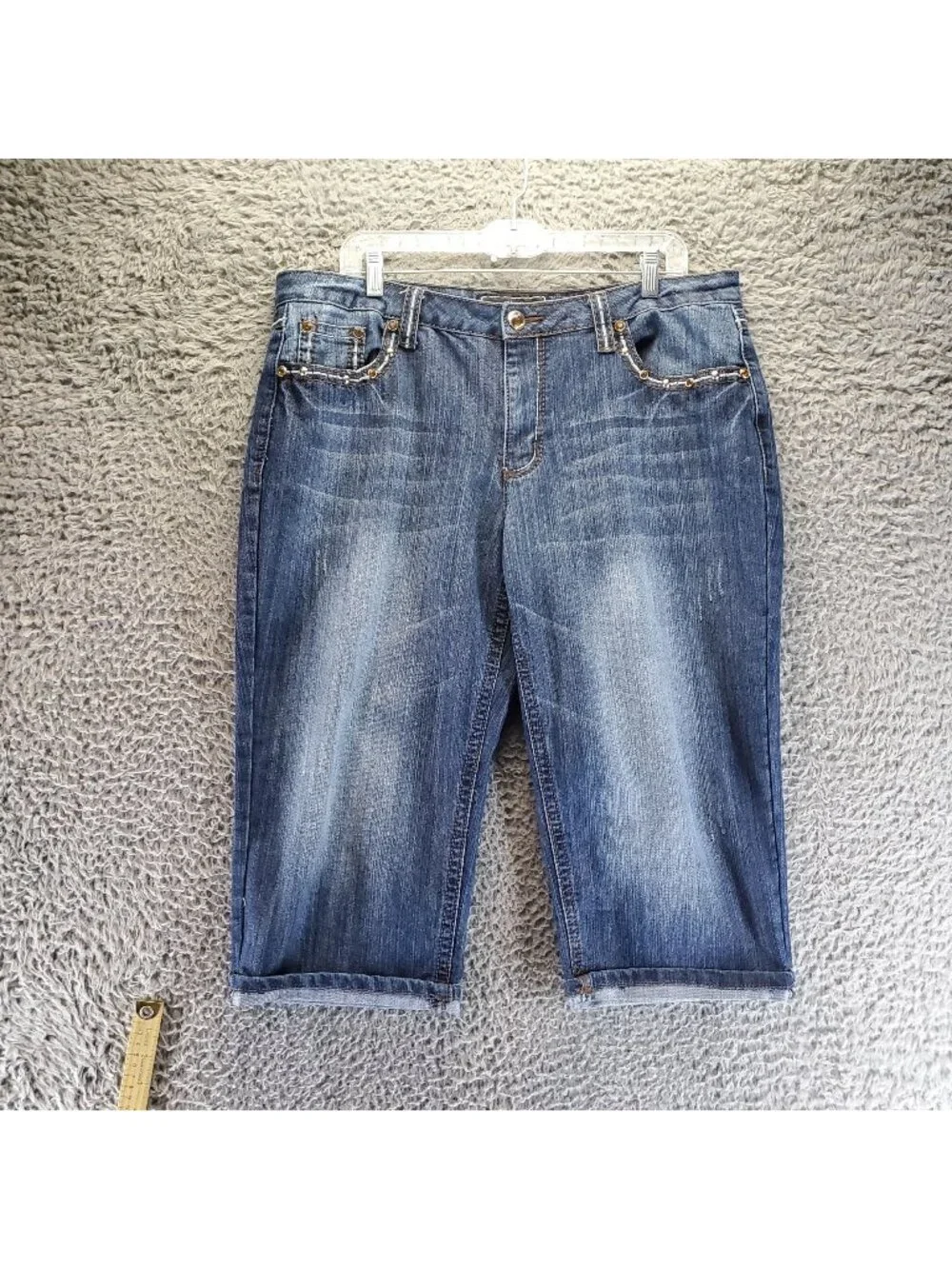 Cato Shorts Womens 16 Blue Denim Embellished Studded Capri *Read*